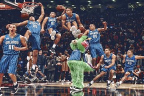 开云体育登录-深圳队制霸尼克斯，班凯罗在F1街道赛接管比赛，当跨界成为新常态