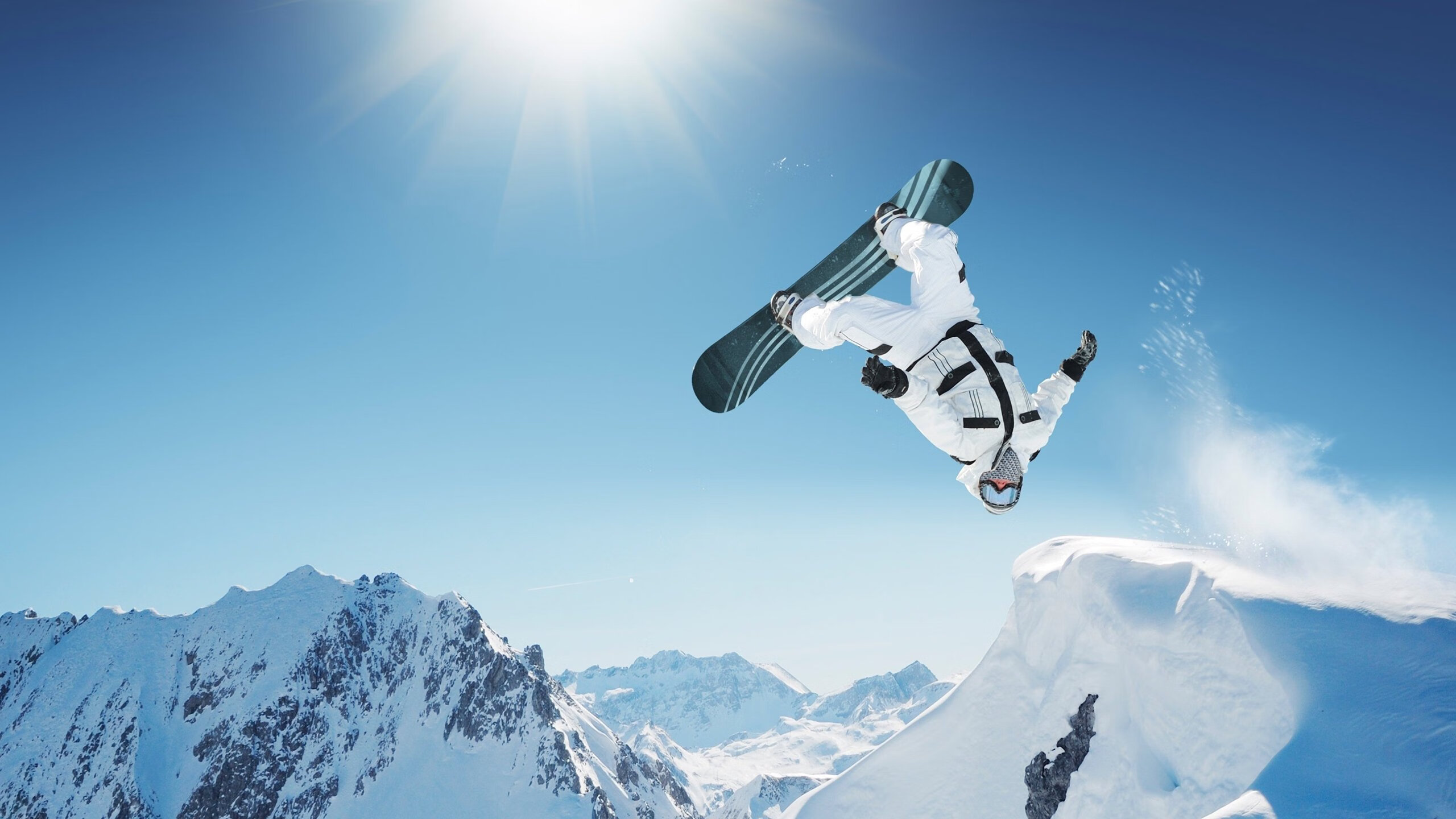 赖斯全程高能输出，比利亚雷亚尔最后时刻击败巴萨，当黄潜的利刃刺穿诺坎普的黄昏