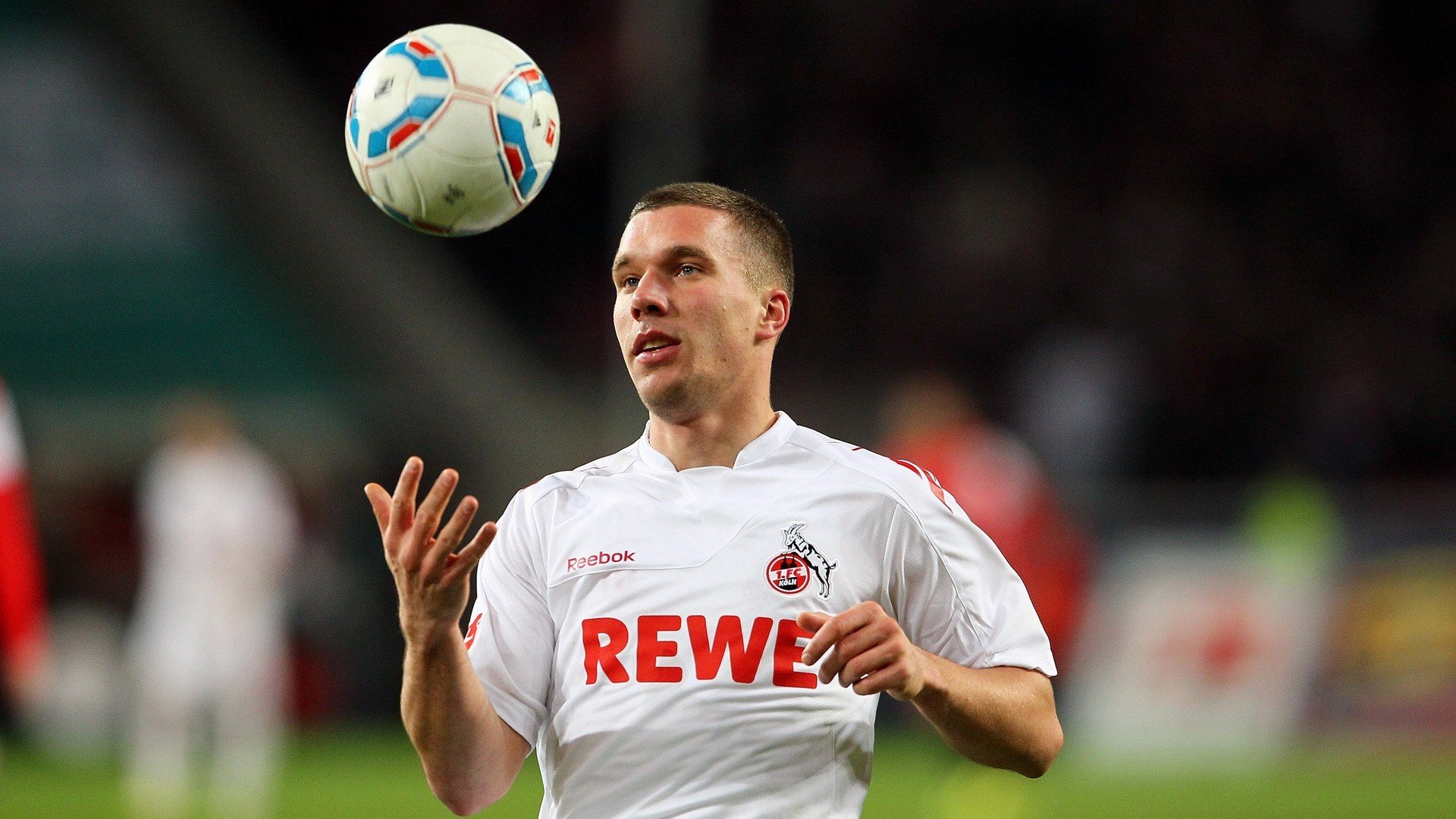 范弗利特末节19分，活塞用辽宁队的血祭旗